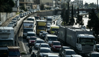 Στο «κόκκινο» η κίνηση: Καραμπόλα τεσσάρων οχημάτων στην κάθοδο του Κηφισού - Τροχαίο με μπετονιέρα στην Λ. Αμφιθέας