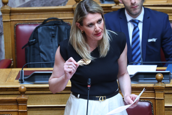 «Άδειασμα» Ευθυμίου σε Αβραμόπουλο: «Όταν είσαι πολιτικός οφείλεις να κάνεις ό,τι επιτάσσει ο νόμος»