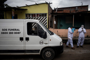 Κορονοϊός Βραζιλία: Πάνω από 1.200 νεκροί σε 24 ώρες, «άγγιξαν» τα 45.000 τα νέα κρούσματα
