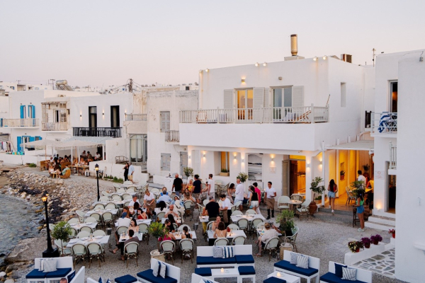 Aktor: Η Intratainment επενδύει στην εστίαση με τη συμμετοχή σε γνωστά εστιατόρια