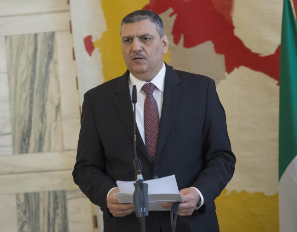 Le Figaro: Ο Ριάντ Χιτζάμπ αναλαμβάνει μεταβατικός πρωθυπουργός της Συρίας