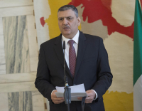 Le Figaro: Ο Ριάντ Χιτζάμπ αναλαμβάνει μεταβατικός πρωθυπουργός της Συρίας