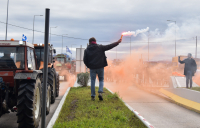 Οι αγρότες απαντούν στον Μητσοτάκη: Νέα μπλόκα σε Κρήτη, Ξάνθη, Φθιώτιδα