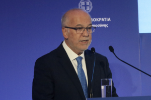 Φλωρίδης: «Γκάνγκστερς αυτοί που αναποδογύρισαν περιπολικό» - Διαψεύδει τα περί σύστασης εγκληματικής οργάνωσης