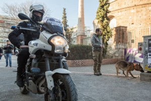 «Σύρραξη» μεταξύ αλλοδαπών στο Μοναστηράκι - Χτυπήθηκαν τουρίστες