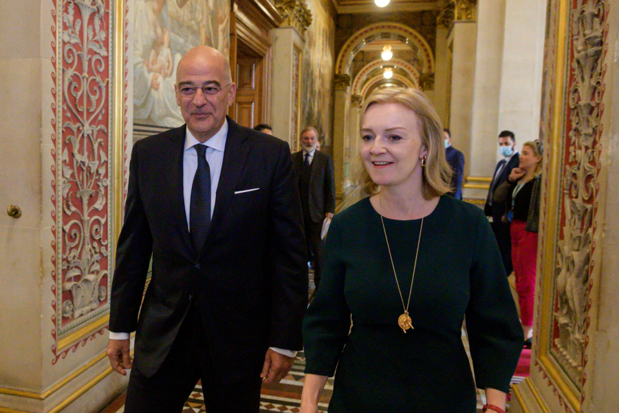 Δένδιας: «Ελλάδα και Ηνωμένο Βασίλειο ανοίγουν νέο κεφάλαιο στις σχέσεις τους μετά το Brexit»