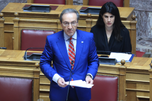 AI στις ιατροδικαστικές υπηρεσίες: Η απάντηση Μπουγά για την απευθείας ανάθεση και τον ρόλο της Γιαβή