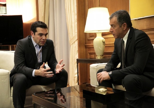 Τσίπρας - Θεοδωράκης εξέφρασαν τη στήριξή τους στον Αναστασιάδη για λύση στο Κυπριακό