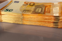 ΑΑΔΕ: Γιατί φορολογήθηκε ως δωρεά η μεταφορά των 51.801 ευρώ παρά την αυθημερόν επιστροφή