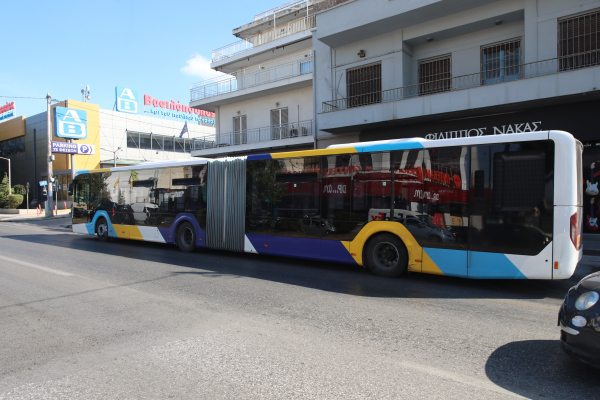 Οι στάσεις των λεωφορείων και οι ποινές στους δήμους που δεν τις φροντίζουν!