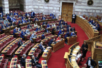 Σενάριο αποχώρησης από την ψηφοφορία για την Εξεταστική