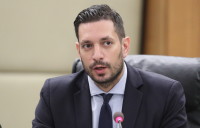 Το τηλεφώνημα Μαξίμου σε Κυρανάκη