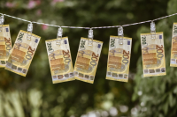Greece to Raise Protected Bank Deposit Threshold to €1,600 for Indebted Households