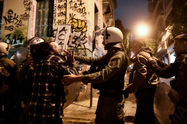 Συλληφθέντες στα επεισόδια για το Πολυτεχνείο: Διώξεις για πλημμελήματα – Ελεύθεροι οι ανήλικοι
