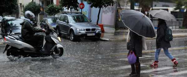 Κυκλοφοριακά προβλήματα και κλειστοί δρόμοι, λόγω της ισχυρής βροχής στην Αττική
