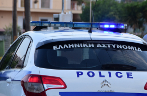 Κρήτη: Γάζωσαν με καλάσνικοφ ΙΧ - Τραυματίας 23χρονος και ο ανήλικος ανιψιός του