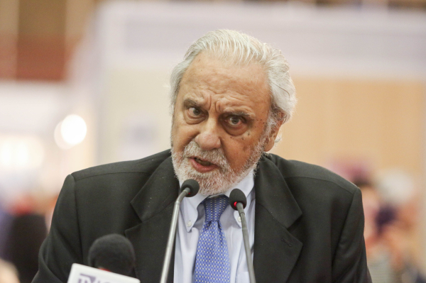 Ο Τσίπρας «αποχαιρετά» τον Τσουκαλά: «Έναν από τους σημαντικότερους διανοητές του τόπου»