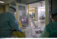 «Έκρηξη» διασωληνωμένων και θανάτων, τα κρούσματα σήμερα 29/11