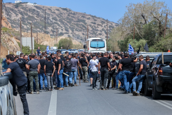 Ηράκλειο: Αποχώρησαν οι αγρότες από τον ΒΟΑΚ