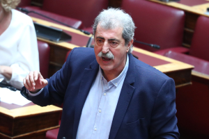 Πολάκης σε Άδωνι Γεωργιάδη: «Ζήτα συγγνώμη από τη γιατρό και φέρτε την πίσω στο Αττικό»