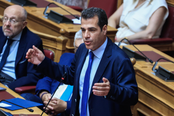 Στη Λιβύη Πλεύρης και Επίτροπος Μετανάστευσης - Στο επίκεντρο οι ροές προς Κρήτη