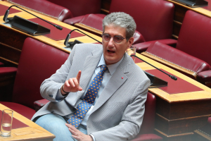 Επίθεση Γιαννούλη στον Τσίπρα - Εκφράζει τον Φάμελλο ο εκπρόσωπος Τύπου του ΣΥΡΙΖΑ;