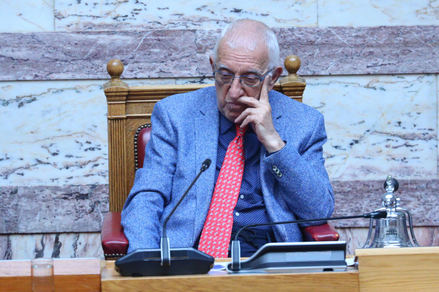 Συλλυπητήριο μήνυμα Κακλαμάνη για τον θάνατο του Αλέκου Φλαμπουράρη