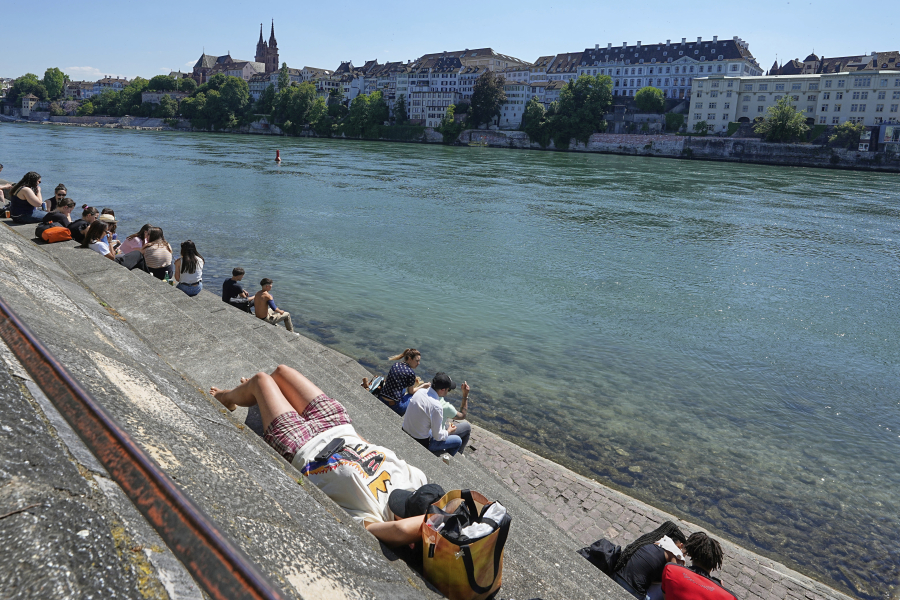 Οι Ελβετοί ψηφοφόροι απορρίπτουν την πρόταση για φορολόγηση των υπερ-πλουσίων