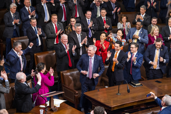 ΗΠΑ: «Λευκός καπνός» στη Βουλή των Αντιπροσώπων, εξελέγη πρόεδρος ο Μακάρθι