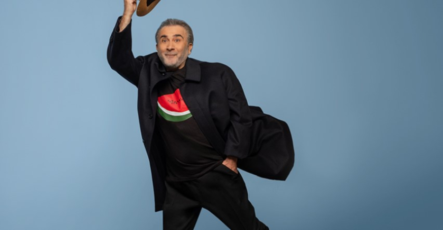 «Αλ Τσαντίρι Νιουζ»: Πρεμιέρα απόψε για τον Λάκη Λαζόπουλο