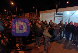 Αγρότες: Η κυβέρνηση κλείνει τους δρόμους, αυτοί που κλέβουν είναι σπίτια τους