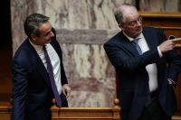 Μαξίμου: Γιατί επιλέξαμε τον Τασούλα