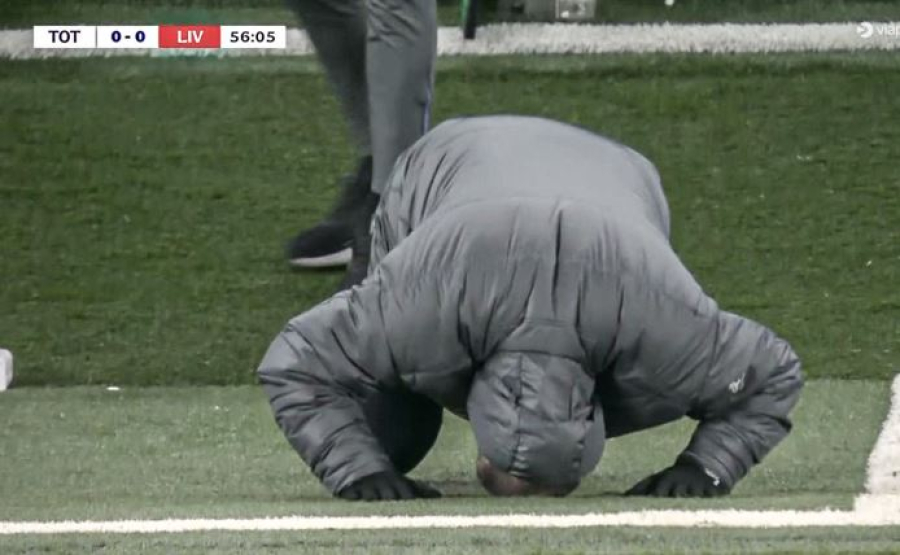 Αντίδραση… ΕΠΟΣ: Ο Πόρο «έριξε» στο έδαφος τον Ποστέκογλου!