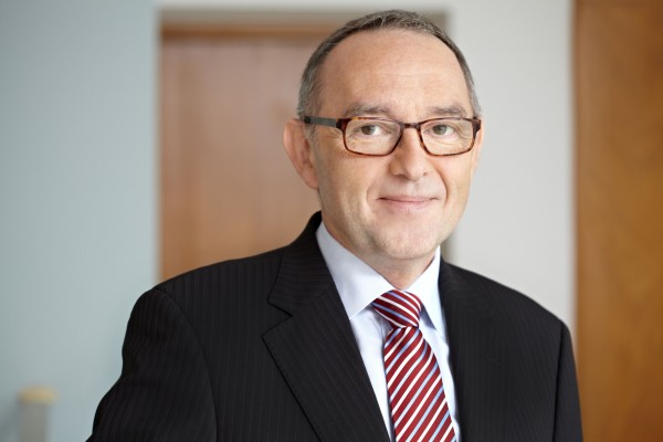 Μπόργιανς: Να σταματήσει η Ελβετία την κατασκοπεία των φορολογικών Αρχών της Β. Ρηνανίας-Βεστφαλίας