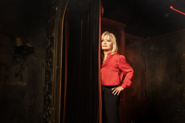 «Φως στο Τούνελ»: Η Αγγελική Νικολούλη φανερώνει ανατριχιαστικές πτυχές για την Αμαλιάδα