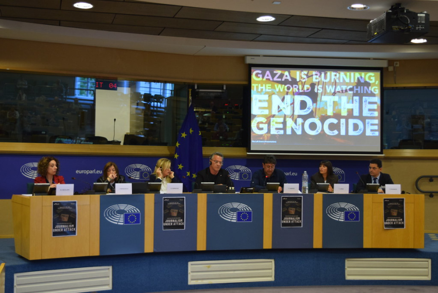 H Δημοσιογραφία σε πολιορκία, η Δημοκρατία χωρίς οξυγόνο