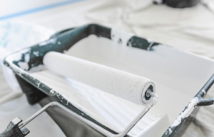 Οι ελαιοχρωματιστές συμφωνούν: Αυτό το κόλπο κάνει την μπογιά να στεγνώνει 10 φορές πιο γρήγορα