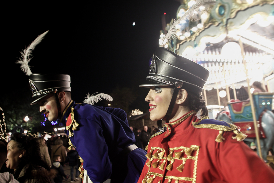 Ανατροπή με τα Χριστουγεννιάτικα Θεματικά πάρκα: Εργαζόμενοι και επισκέπτες μόνο με εμβόλιο