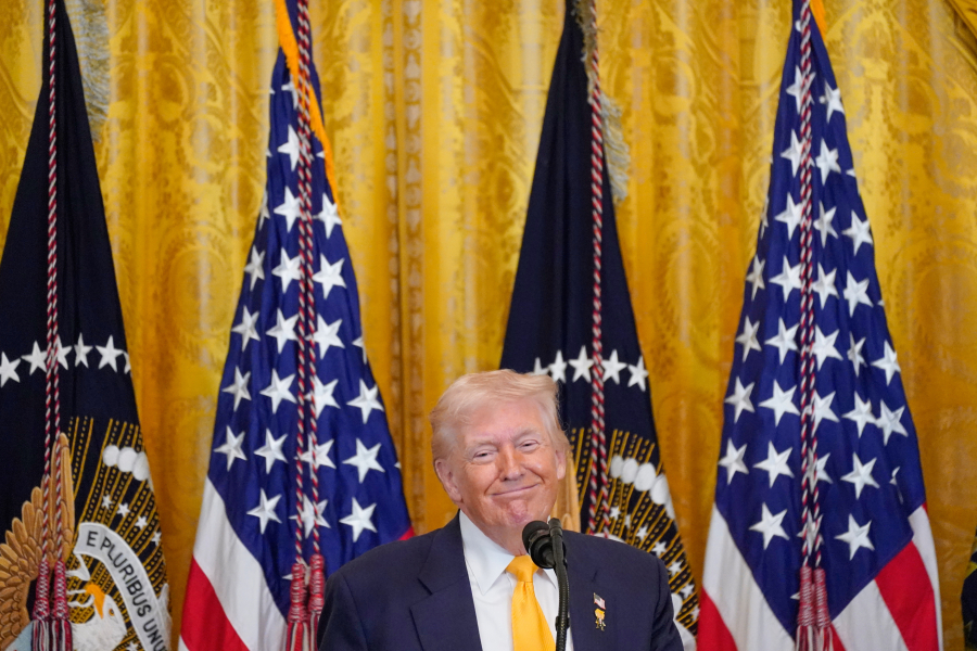 Θεσμικό «μπλόκο» στους δασμούς Τραμπ: Το Ανώτατο Δικαστήριο των ΗΠΑ επαναχαράσσει τα όρια εξουσίας