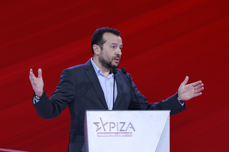 Ο Παππάς δεν θέλει εκλογές και ζητά να έχει «ξεχωριστή θέση η Όλγα δίπλα στον Στέφανο