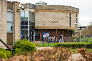 Πρωτοφανής έξαρση μηνιγγίτιδας Β στη Βρετανία: 2 νεκροί, στο επίκεντρο ένα κλαμπ