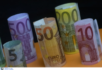 Τριπλό εισοδηματικό όφελος για δημοσίους υπαλλήλους και συνταξιούχους με αυξήσεις -Τι προβλέπει το νομοσχέδιο