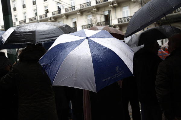 «Κλείδωσε» ο καιρός την 28η Οκτωβρίου: Τι θα γίνει την ώρα των παρελάσεων