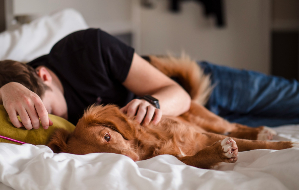 «Εάν ξυπνάτε με αυτά τα 3 συμπτώματα, κάντε έλεγχο για καρκίνο» - Τι αποκαλύπτει ειδικός