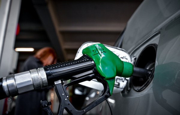 Αρκούν τα fuel pass, power pass και market pass αν φουντώσει η ακρίβεια λόγω Μέσης Ανατολής;