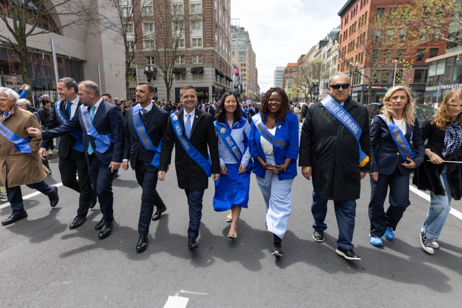 Χάρης Δούκας: Μέγας τελετάρχης στην ετήσια ελληνική παρέλαση στη Βοστώνη