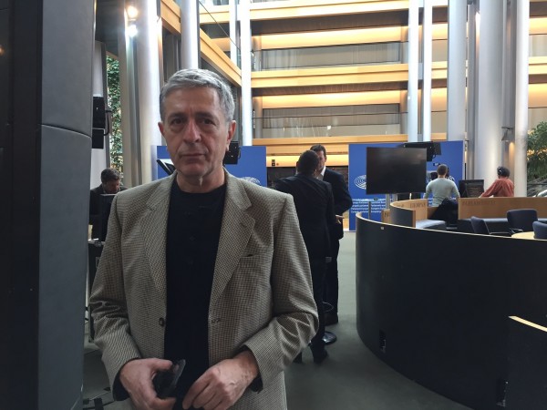 Κούλογλου στα dikaiologitika.gr: Πρέπει να μειώσουμε τη δυσβάσταχτη φορολογία