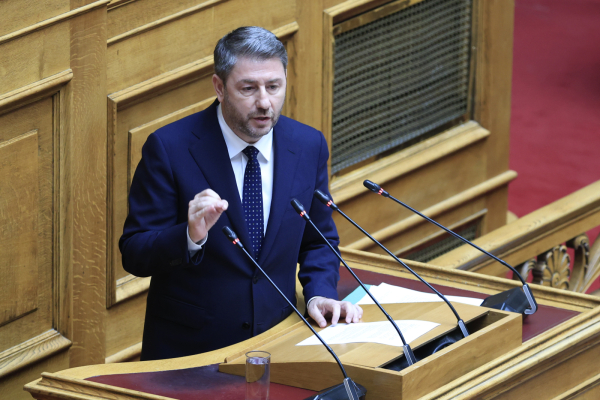 Το Μουντιάλ που «σημάδεψε» τον Νίκο Ανδρουλάκη - «Το χέρι του Θεού» στην τηλεόραση ενός καφενείου στην Κρήτη
