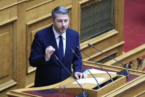 Το Μουντιάλ που «σημάδεψε» τον Νίκο Ανδρουλάκη - «Το χέρι του Θεού» στην τηλεόραση ενός καφενείου στην Κρήτη