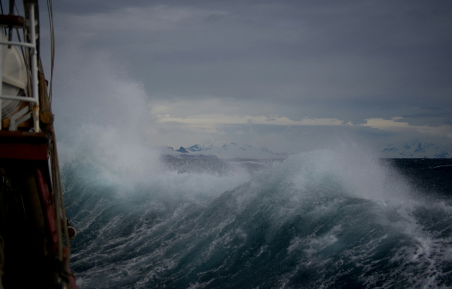 Καιρός: «Κακοκαιρία» ωρών επηρεάζει αυτές τις περιοχές - Οι συστάσεις, τι προσέχουμε